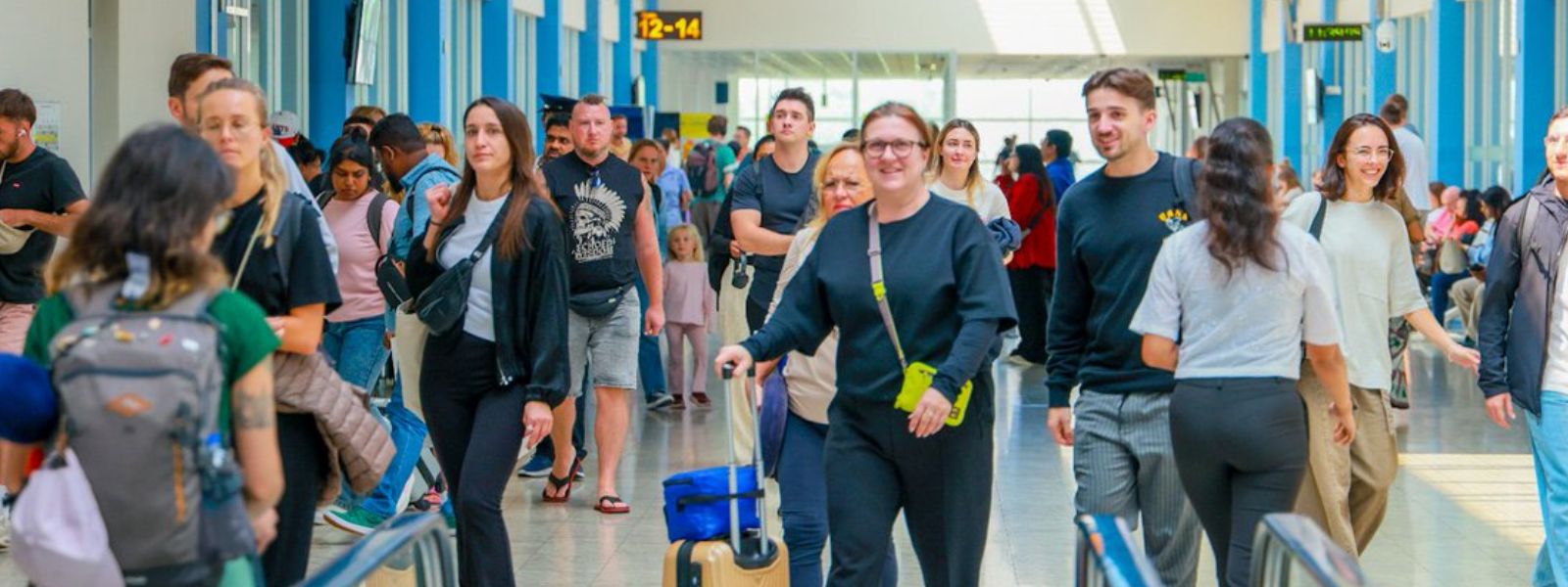 768 Flights Cancelled Amid Middle East Crisis